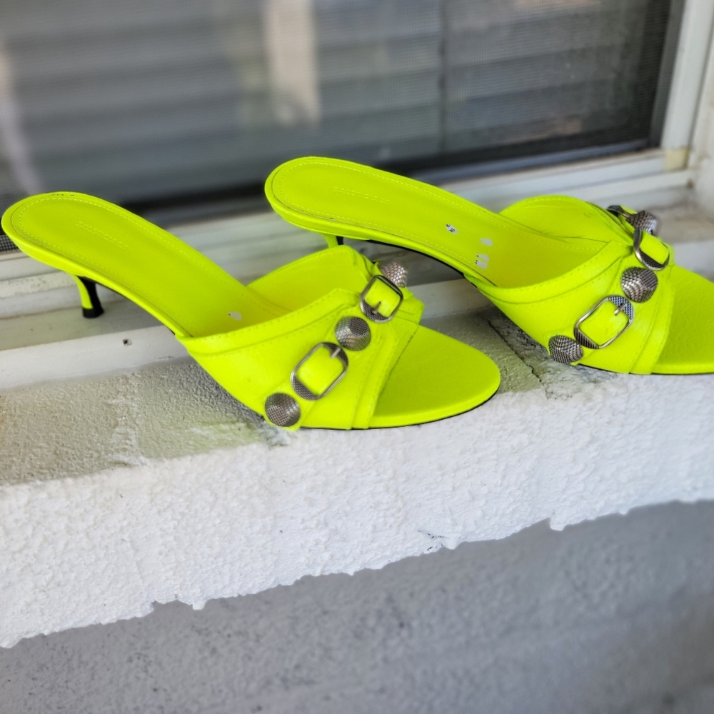Balenciaga kitten heels - Picture 2 of 9